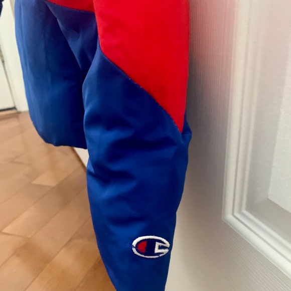 ✨❤️Champion size XS puffer jacket- offers welcomed!!❤️✨ - Picture 3 of 5